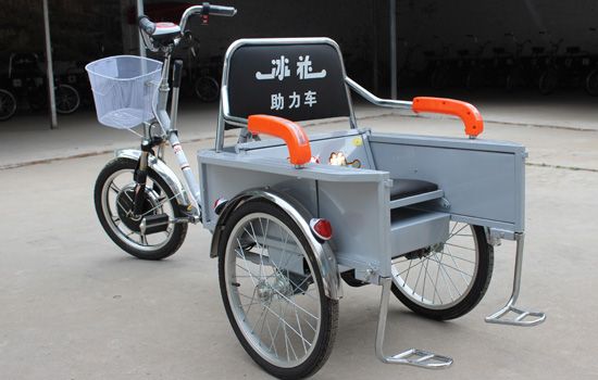 点击查看详细信息<br>标题：冰花助力车 阅读次数：4645